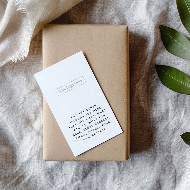 Links zu den sozialen Medien in Schwarzweiß Begleitkarte (A white enclosure card with space for your logo and personal message to your customers)