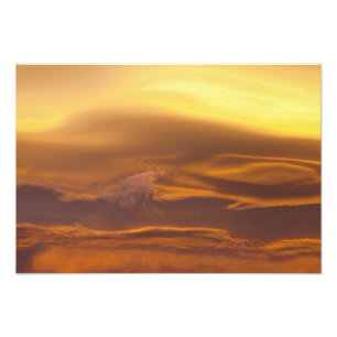 Linsenförmige Wolke bei Sonnenuntergang Fotodruck