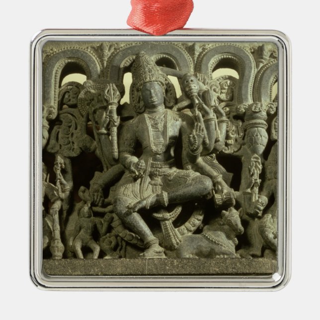 Lintel, der die Dreiheit darstellt: Siva, Brahma Silbernes Ornament (Vorne)