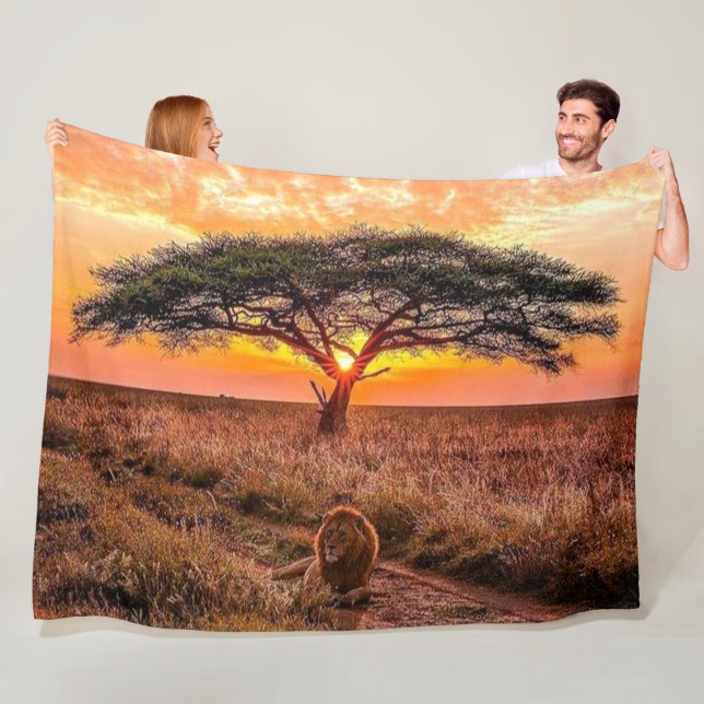 LION AUF DEN AFRIKANISCHEN SPIELEN FLEECEDECKE (Beispiel)