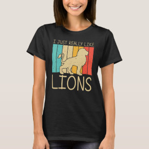 Lion for Men Women African Safari Zoo Animal Retro T-Shirt
