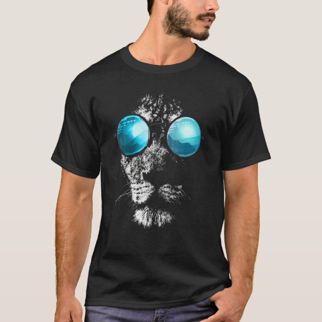 Lion Sunglasses Berge Landschaft Cool T-Shirt (Vorderseite)