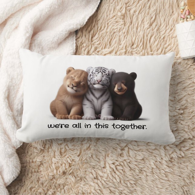 Lion, Tiger & Bear Cubs Cuddling Die besten Freund Lendenkissen (Decke)