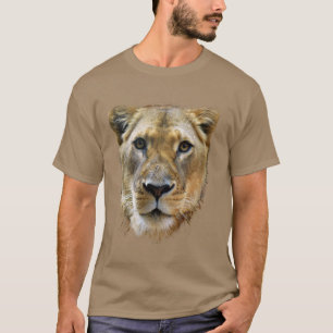 Lioness aus Afrika T-Shirt