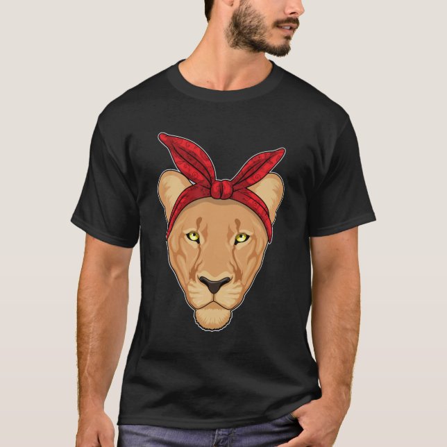 Lioness mit Bandana T-Shirt (Vorderseite)