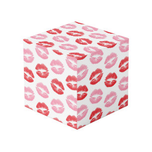 Lippen, rot und rosa, Lippenmuster, Lippenstift, K Würfel