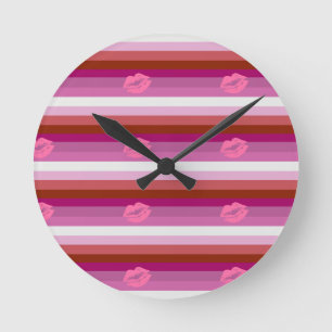 Lippenstift-Lesben-Stolzflagge Runde Wanduhr