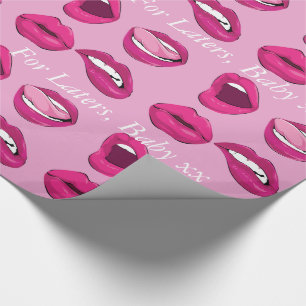 Lippenstift Lippen heiß rosa Geschenkverpackung an Geschenkpapier