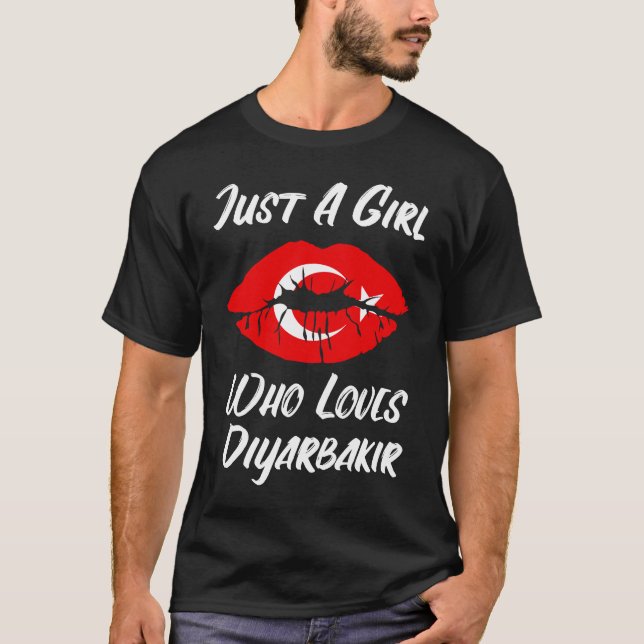 Lips Mouth Love Turkish Flag Diyarbakir T-Shirt (Vorderseite)