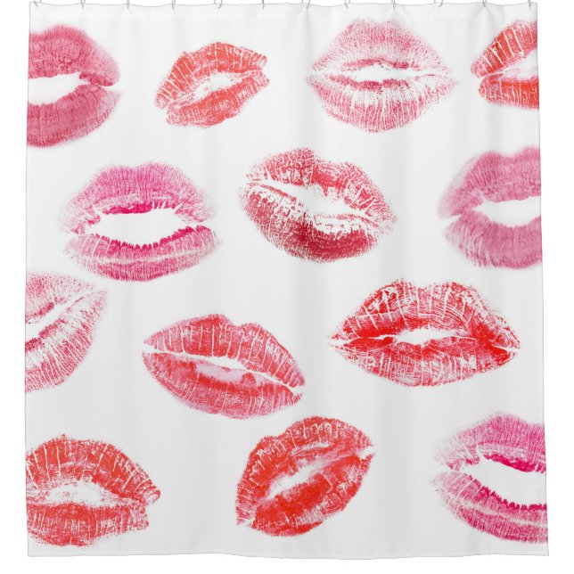 Lipstick-Drucke: Diverse Frauenlips. Duschvorhang (Vorderseite)