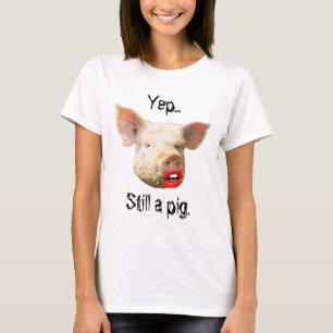 Lipstick mit einem Schwein T-Shirt