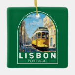 Lissabon Gelbe Straßenbahn Vintag Keramikornament<br><div class="desc">Lissabon Retrovektor-Reisedesign in einem Emblem-Stil. Eine blühende Hafenstadt an der Mündung des Tagus,  bekannt für ihre alten pastellfarbenen Gebäude.</div>