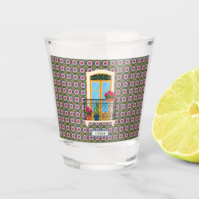 Lissaboner Hausfenster mit Pflanze und Fliesen Schnapsglas (Vorderseite)