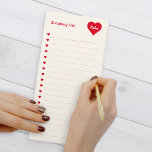 Liste roter Herzen Magnetname Notepad Magnetischer Notizblock<br><div class="desc">Rote und cremefarbene Einkaufsliste Notizblock mit Namenspersonalisierung in einem roten Herz. Mit winzigen roten Herzen für Kästchen! Sieht gut aus auf Ihrem Schreibtisch oder Kühlschrank. Füllen,  abreißen und Pop in Ihrem Lebensmittelladen auf Ihrer nächsten Reise in den Laden. Nicht mehr vergessen Lebensmittel!</div>