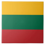 litauische Flagge Fliese<br><div class="desc">Dieses Design zeichnet sich durch die Nationalflagge Litauens aus, eines Landes im Ostseeraum Europas. Das Land liegt an der Südostküste der Ostsee, im Südosten Schwedens und Dänemarks. Litauen grenzt im Norden an Lettland, im Osten und Süden an Weißrussland, im Süden an Polen und im Südwesten an das Kaliningrader Gebiet, eine...</div>