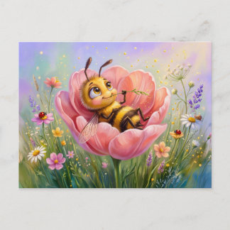 Little bee resting on flower among bright summer b postkarte