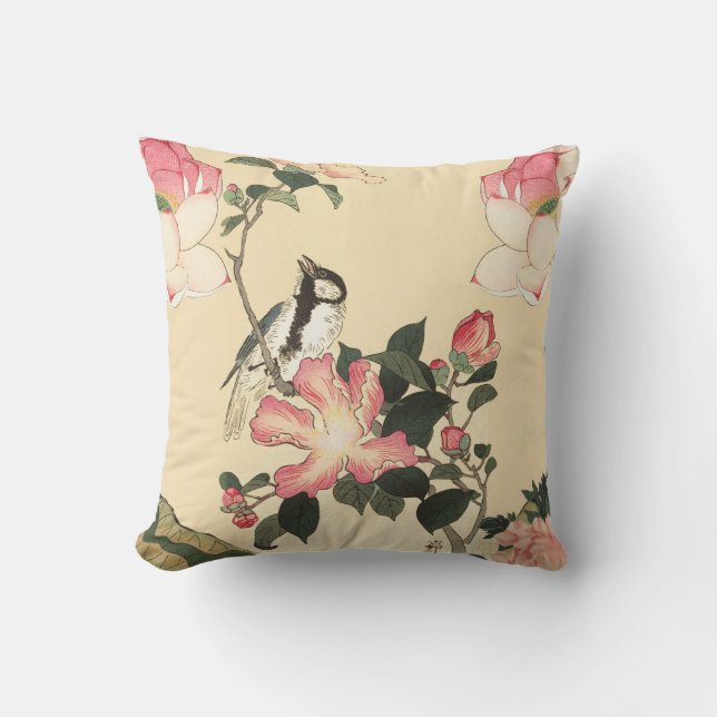 LITTLE BIRD WITH PINK ROSES AND LOTUS FLOWERS KISSEN (Vorderseite)