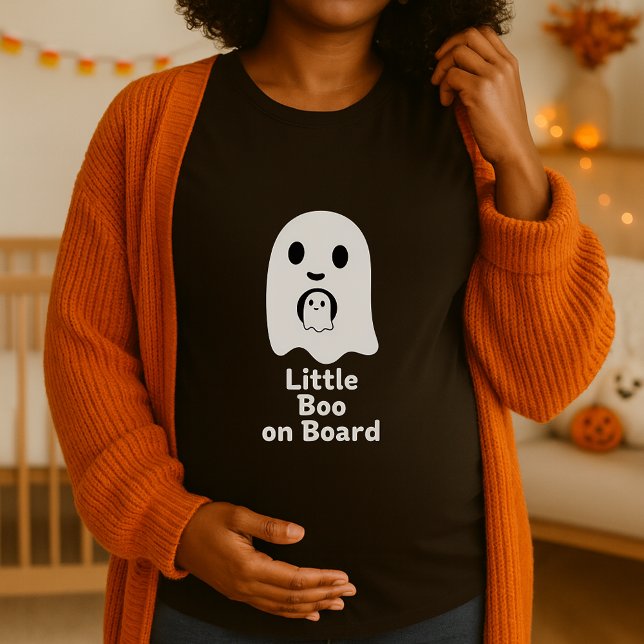 Little Boo an Board Ghost Maternity Halloween T-Shirt (Von Creator hochgeladen)