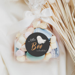 Little Boo Halloween Neutral Baby Dusche   Runder Aufkleber