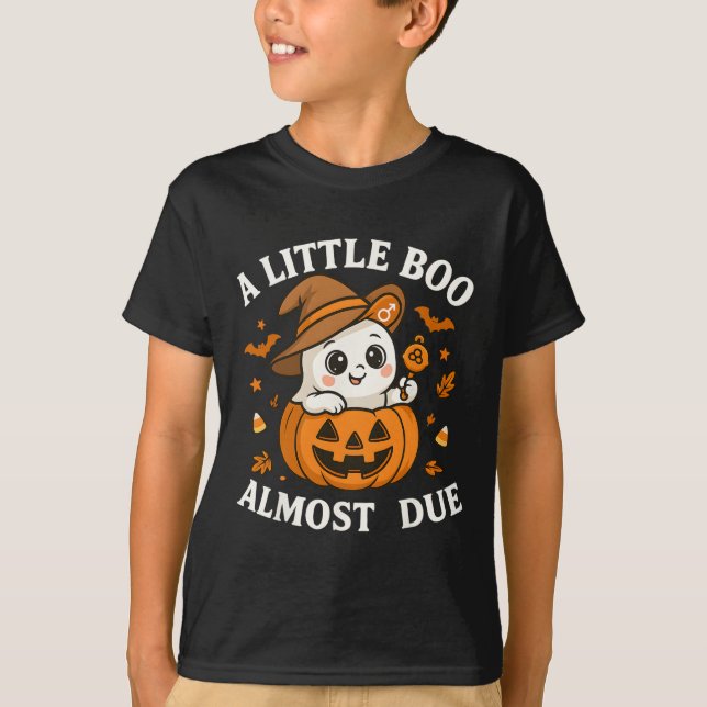 Little Boo ist fast zu Halloween Pregnancy Revea T-Shirt (Vorderseite)