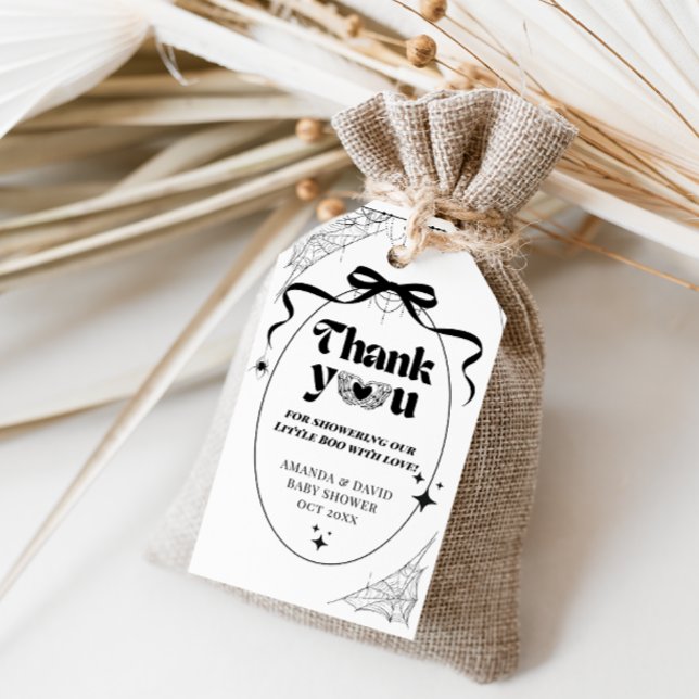 Little Boo Minimal Gothic Halloween Baby Shower Geschenkanhänger (Von Creator hochgeladen)