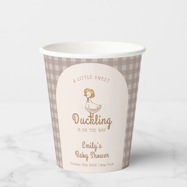 Little Duckling Farmhouse Gingham Baby Shower Pappbecher (Vorderseite)