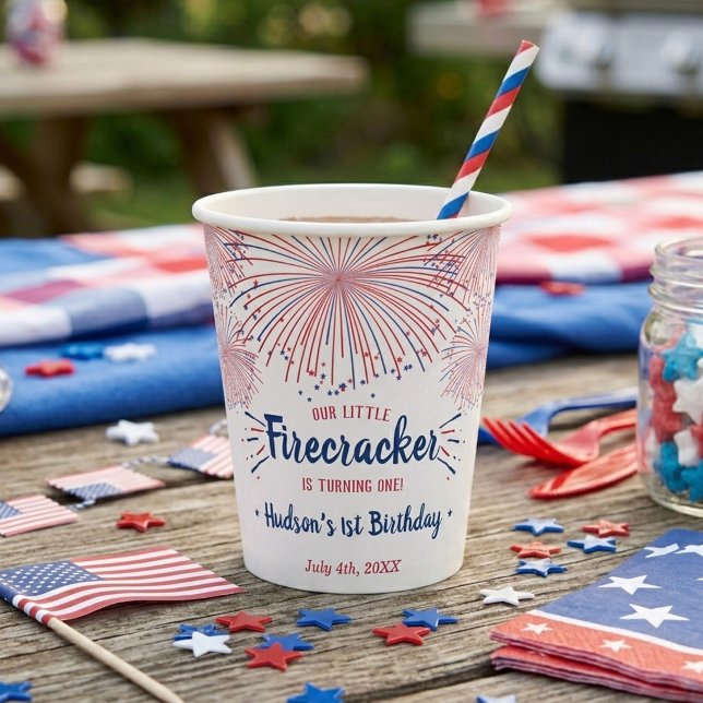 Little Firecracker 4. Juli 1. Geburtstag Pappbecher (Von Creator hochgeladen)