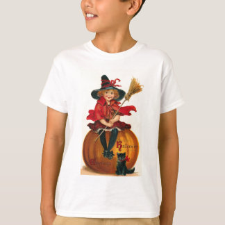Little Girl in Witch Kostüm Halloween Tees
