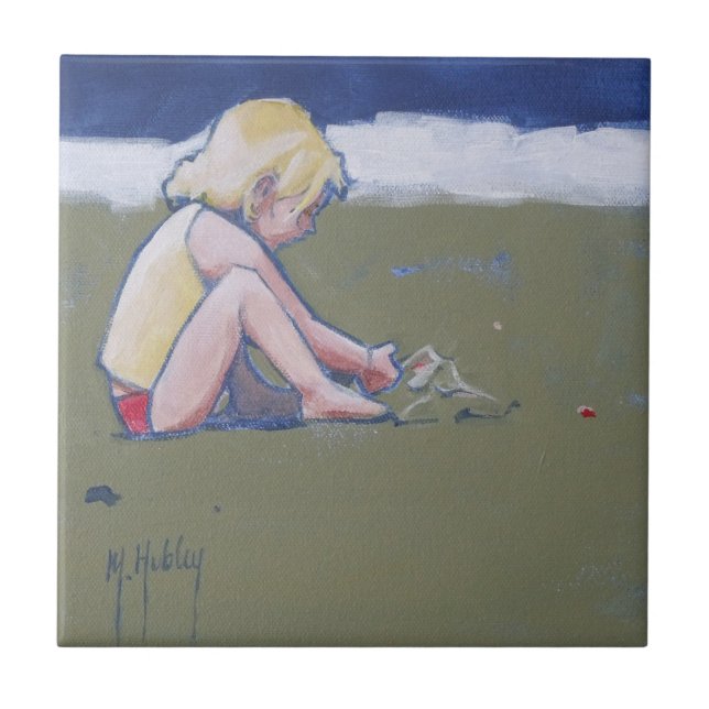 Little Girl on Beach Playing in Sand Fliese (Vorderseite)