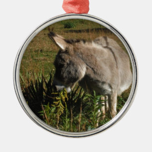 Little gray Donkey w / wildflowers Silbernes Ornament