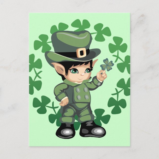 Little Leprechaun mit Kleeblättern Postkarte (Vorderseite)