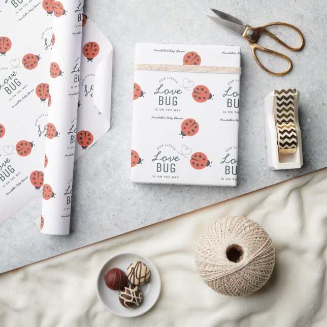 Little Love Bug Ladybug Red Baby Shower Geschenkpapier (Kunsthandwerk)