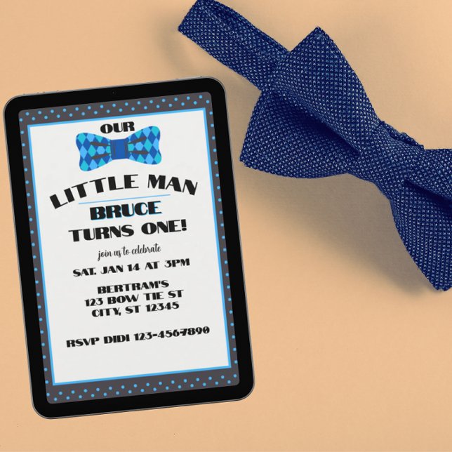 Little Man, Black Blue Bow Tie 1st Birthday Einladung (Von Creator hochgeladen)