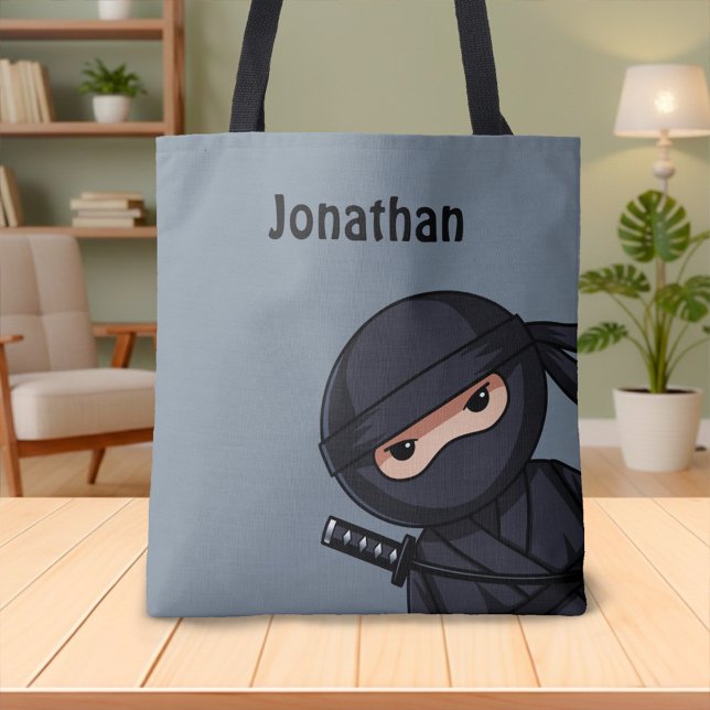 Little Ninja Warrior on Gray (Von Creator hochgeladen)