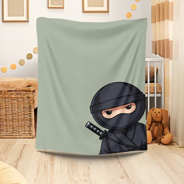 Little Ninja Warrior on Sage Green Fleecedecke (Von Creator hochgeladen)