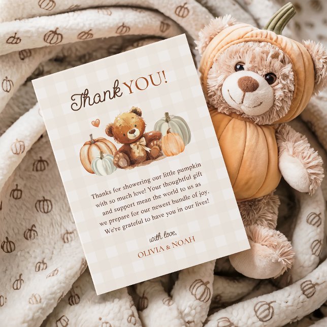 Little Pumpkin Gingham Teddy Bear Fall Baby Shower Dankeskarte (Von Creator hochgeladen)