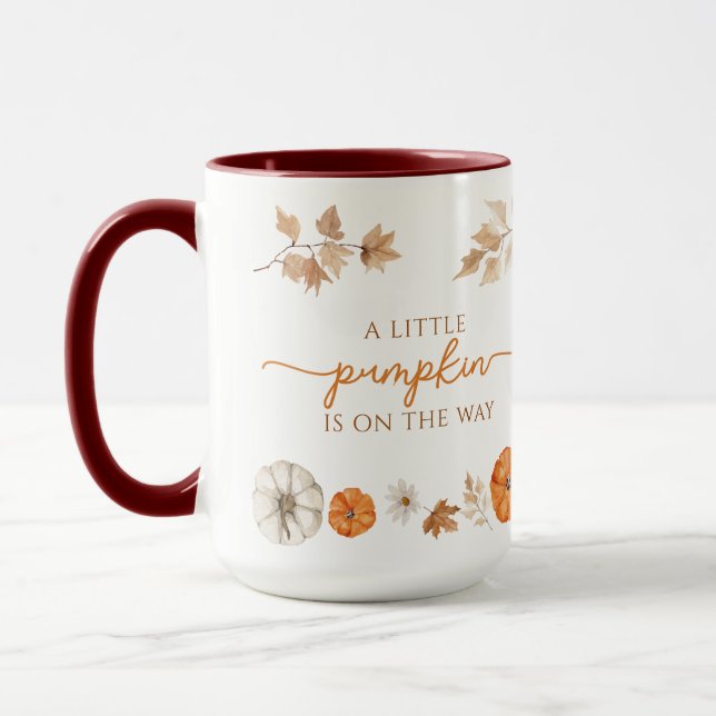 Little Pumpkin on Way Baby Shower Tasse (Links)