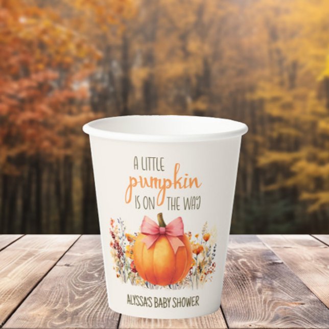 Little Pumpkin Pink Bow Baby Girl Dusche Pappbecher (Little Pumpkin fall/autumn baby shower 8 oz. paper cups)
