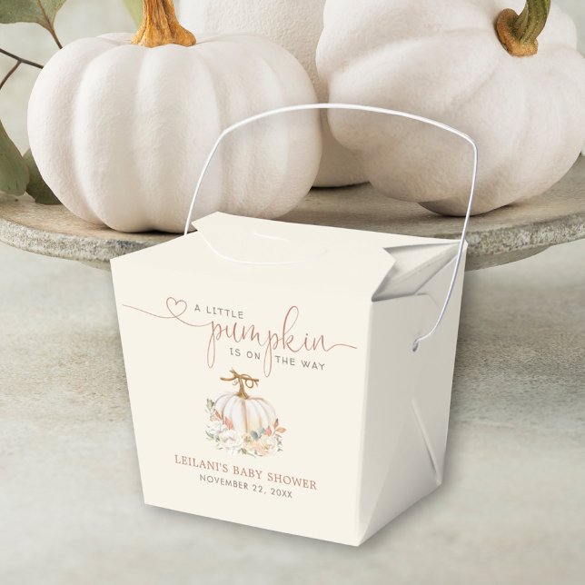 Little Pumpkin Rustic Baby Dusche Geschenkschachtel (Autumn is in the air with this little pumpkin on the way fall floral baby shower favor takeout box.)