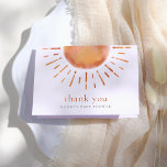 Little Ray von Sunshine Boho Baby Shower Vielen Da Dankeskarte<br><div class="desc">Boho danke Ihnen Karte mit einer großen Hand gezeichnet Sonne. "Danke" ist auf der Vorderseite geschrieben, neben dem Ereignis, und innen gibt es eine Nachricht, die Sie anpassen oder löschen können. Auf der Rückseite der Karten finden Sie den Namen der Mutter und das Fälligkeitsdatum. Entdecken Sie unsere "Little Ray of...</div>