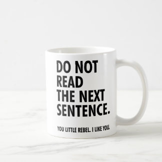 Little Rebel zerteilt Tasse