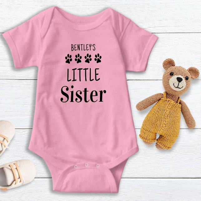 Little Sister Niedlicher Personalisierter Hund Lov Baby Strampler (Von Creator hochgeladen)