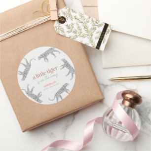 Little Tiger Modern Gray Baby Dusche Runder Aufkleber