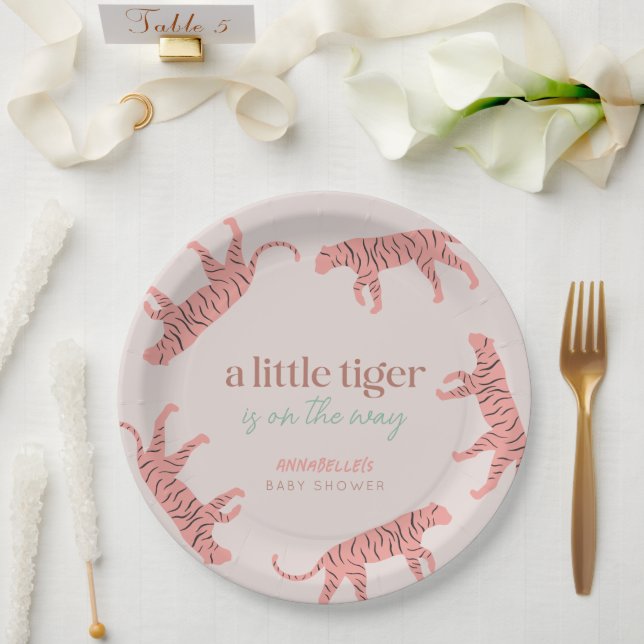 Little Tiger Modern Pink Girl Baby Dusche Pappteller (Hochzeit)