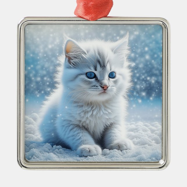 Little White Kitten in Snow Weihnachten Ornament Aus Metall (Vorne)