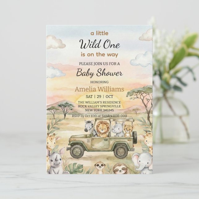 Little Wild One On the Way Baby Shower Einladung (Stehend Vorderseite)