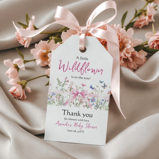 Little Wildflower Floral Girl Pink Bow Baby Shower Geschenkanhänger (Von Creator hochgeladen)