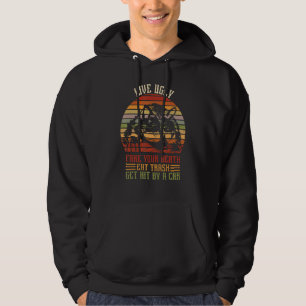 Live-Fakes Ihr Todestrakt wird von einem Auto oder Hoodie