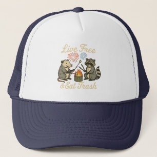 Live Free & Ess Trash   Funny Patriotic Possum & R Truckerkappe