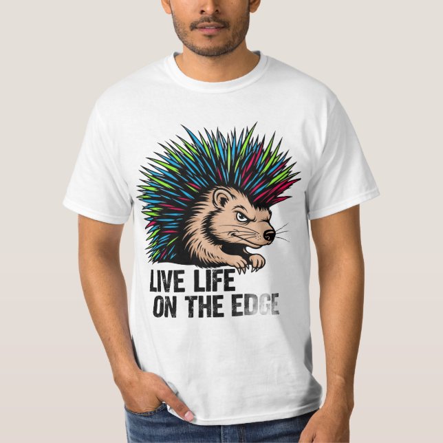 Live Life on Edge: Punk Rock Porcupine Graphic T-Shirt (Vorderseite)